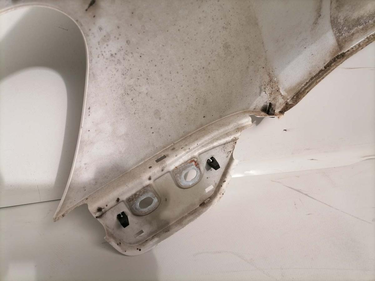 VW Caddy 3 2K original Kotfl&uuml;gel vorn rechts LB9A Candywei&szlig; Facelift Bj.2011